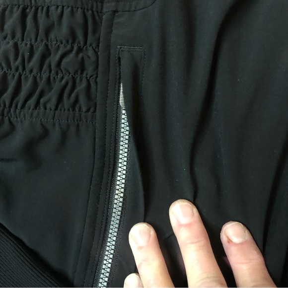 Lululemon Sights Seen Jacket size 12 draw cord/back has been cut still functions - Picture 6 of 16